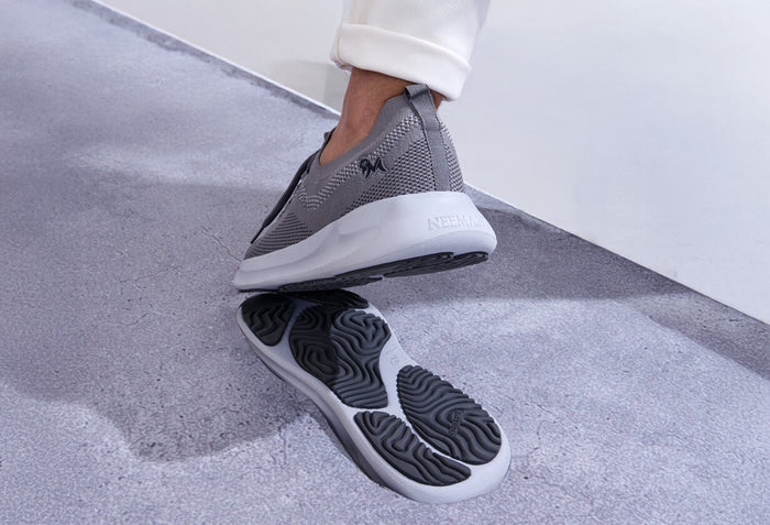 Begin Walk Leap : Black