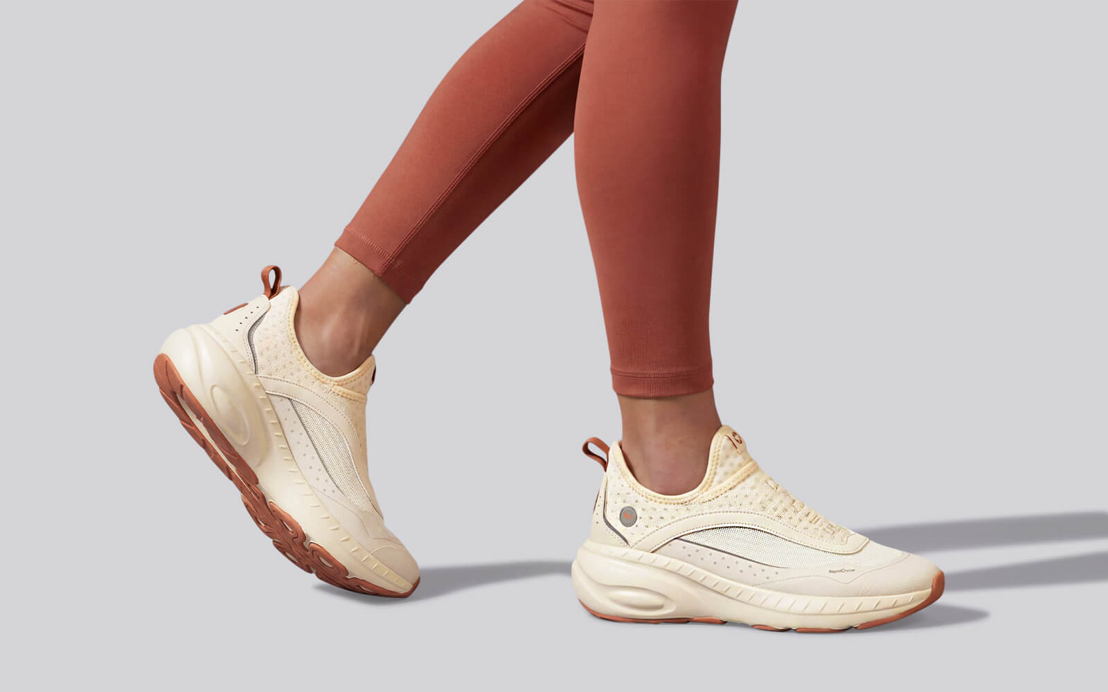 Begin Walk Rush For Women : Ivory