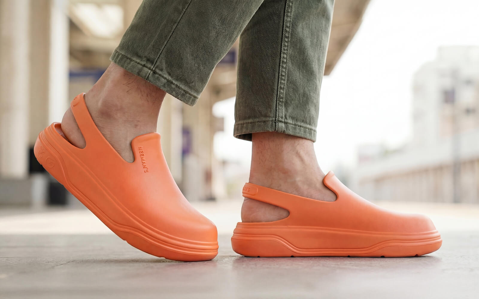 Cushers Clogs For Men : Firecracker