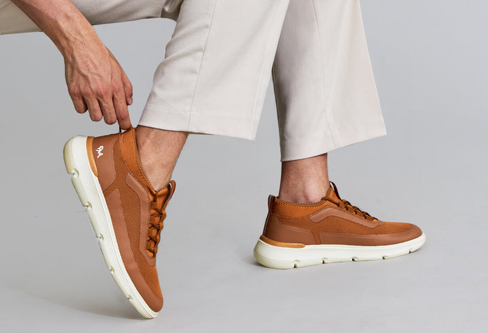 Mid-Top Sneakers : Ivory