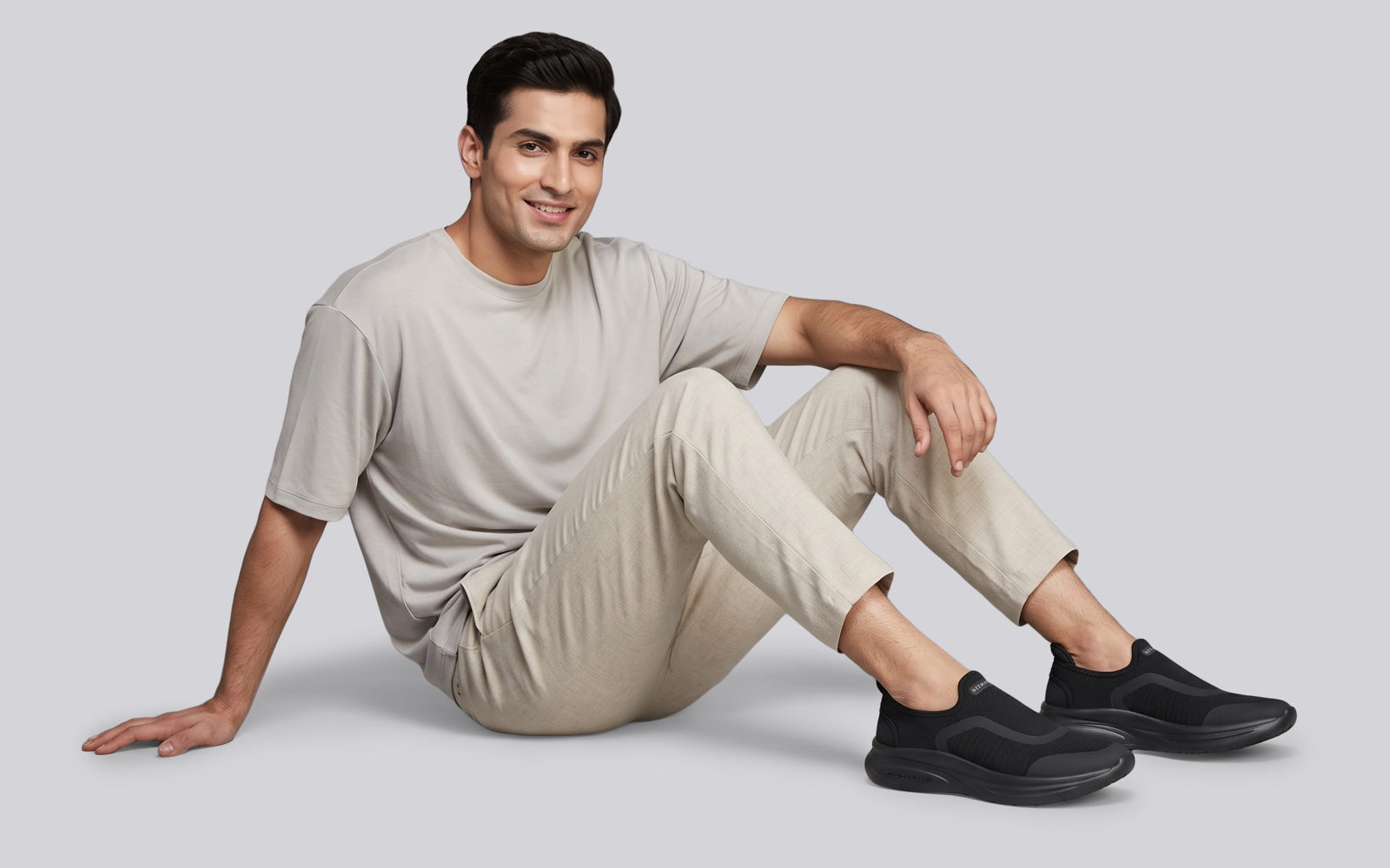 Rapid Breeze Pulsatile Slip Ons for Men : Black