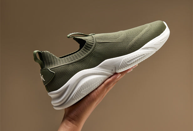Sole Max Slip Ons : Ultra Black