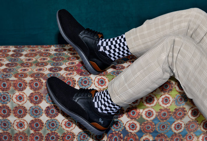 The Derbies : Black