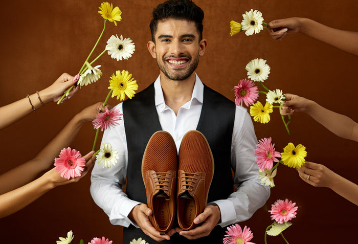 The Derbies : Black