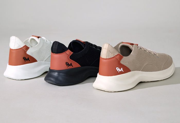The Knit Strides : White