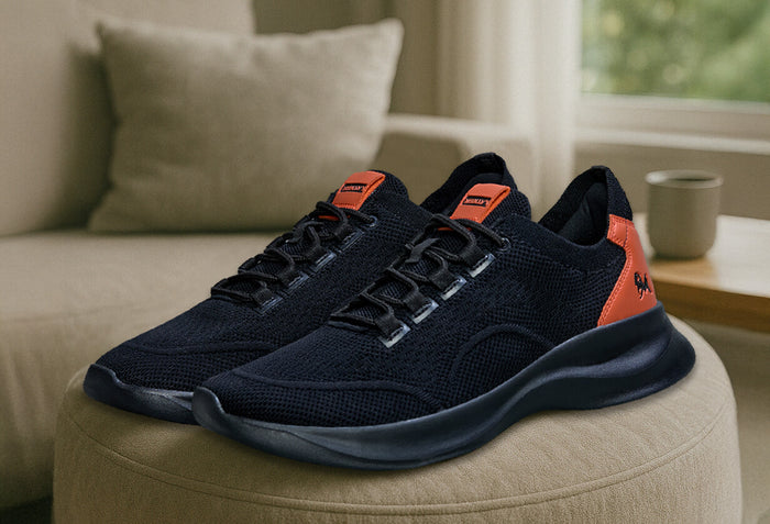 The Knit Strides : Black
