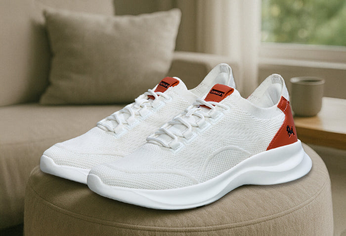 The Knit Strides : White