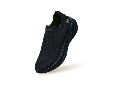 Max Cushy Slip Ons in Black for Casual Wear