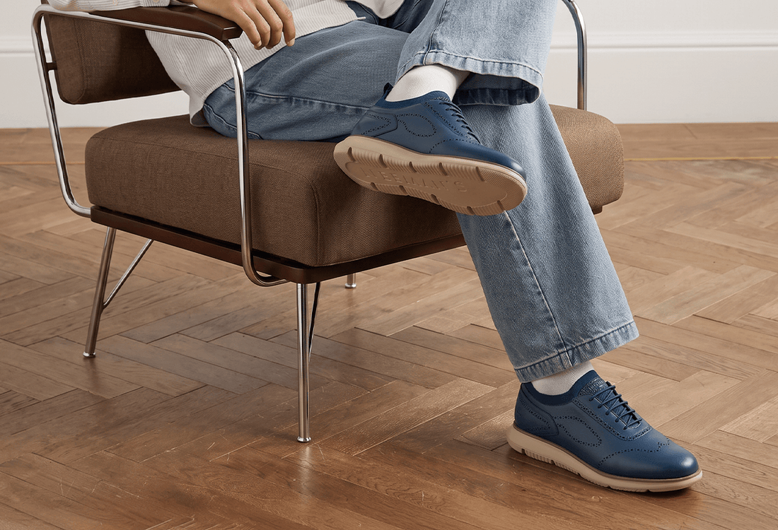 Sits perfectly between smart and power casuals 