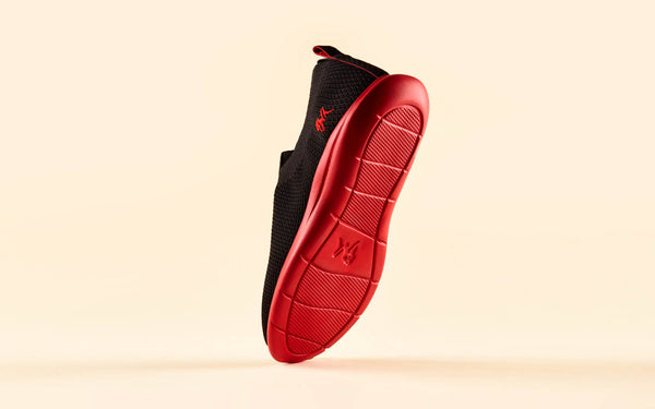 Hale Black / Red Sole