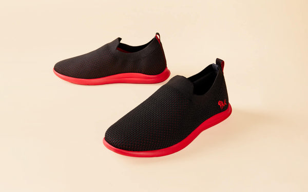 Hale Black / Red Sole