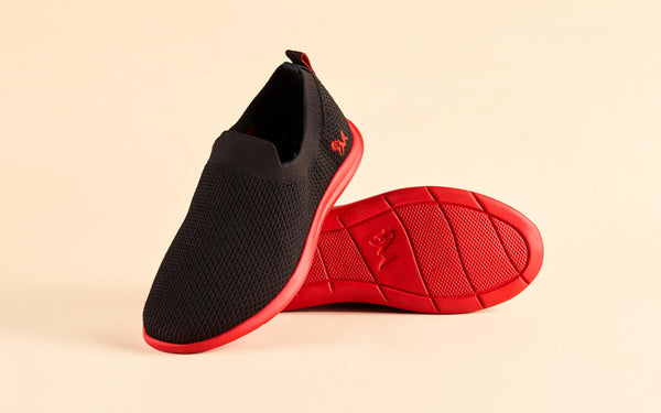 Hale Black / Red Sole