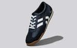 The Urban Riffs Sneakers in Black for Casual Wear
