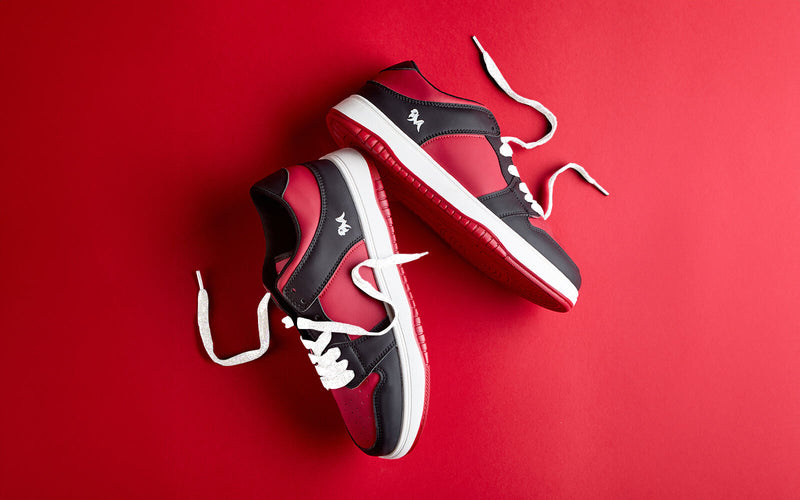 The Hip Hep Sneakers in Black-Red for Casual Wear