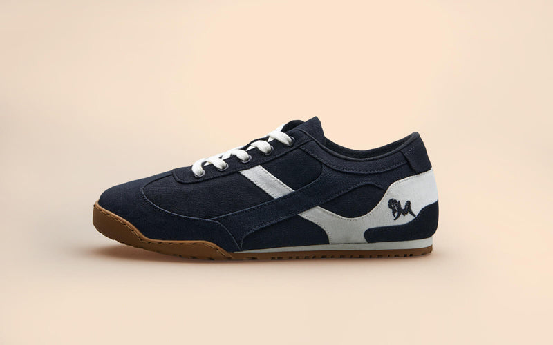 Urban Casuals Sneakers in Fusion Black for Retro Style