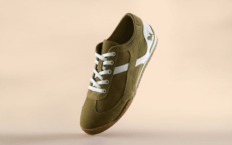 Urban Casuals Sneakers in Hip Moss for Retro Style