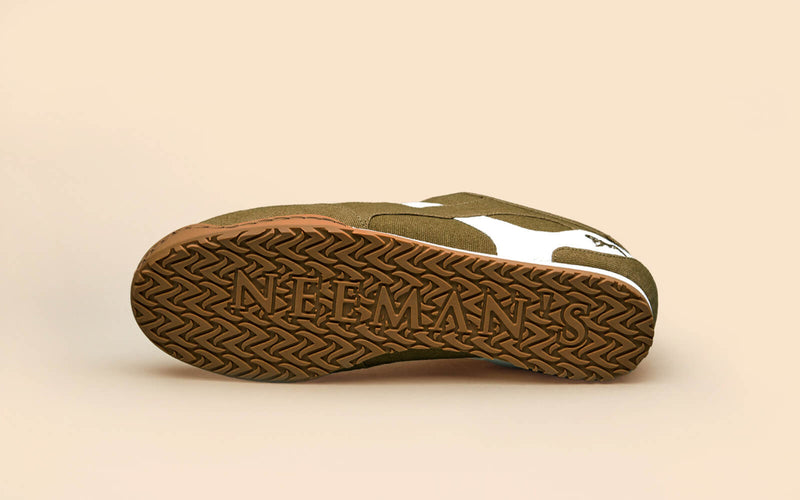 Urban Casuals Sneakers in Hip Moss for Retro Style