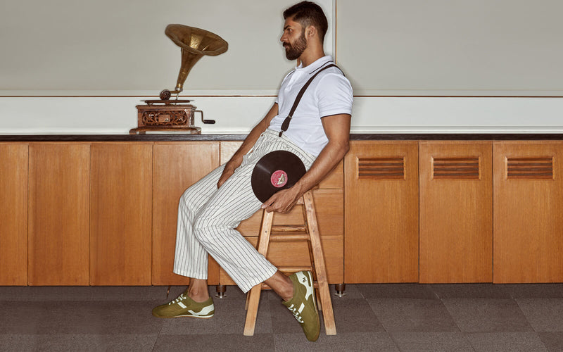 Urban Casuals Sneakers in Hip Moss for Retro Style
