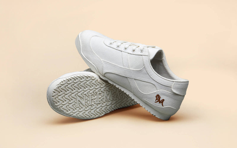 Urban Casuals Sneakers in Jazz White for Retro Style